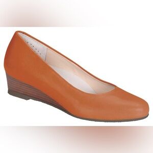 SAS Sofia Wedge Pump Size 6.5 - Business casual, genuine leather, luxury